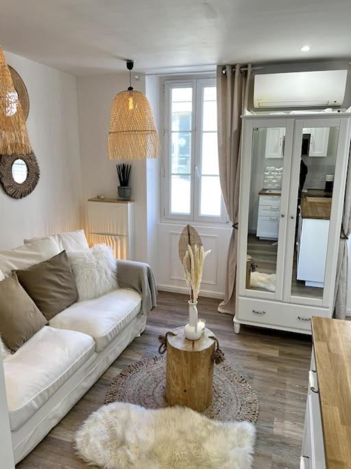 Studio 2 Neuf A 100M Des Plages Et De La Gare แซ็งต์-ราฟาเอล ภายนอก รูปภาพ